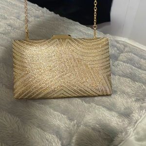 Gold clutch